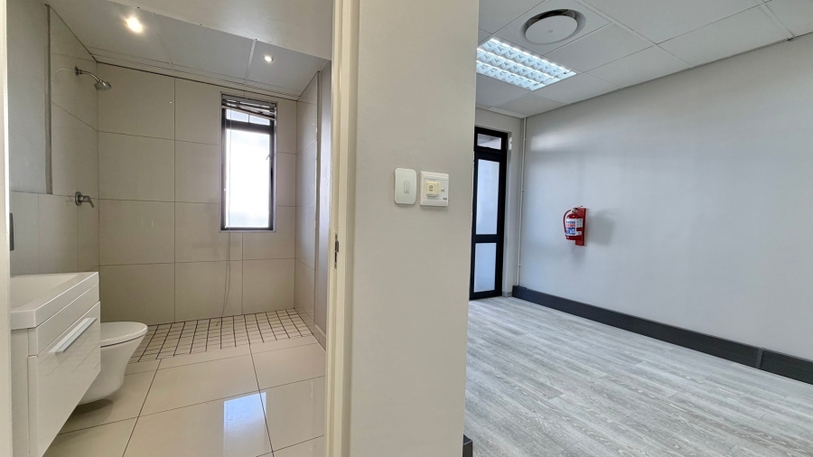 To Let Commercial Property for Rent in Paardevlei Western Cape